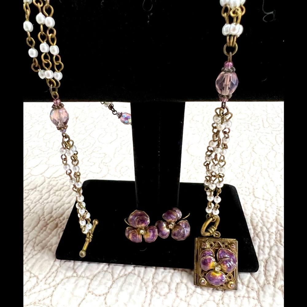 Sweet Romance Locket Pansy Necklace and Earrings